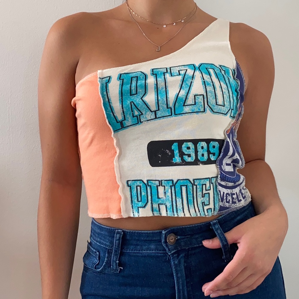 Size small, deconstruction crop top!